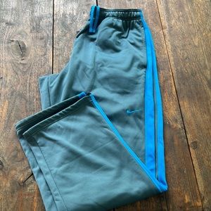 Men’s Nike therma-fit sweatpants. Size XXL